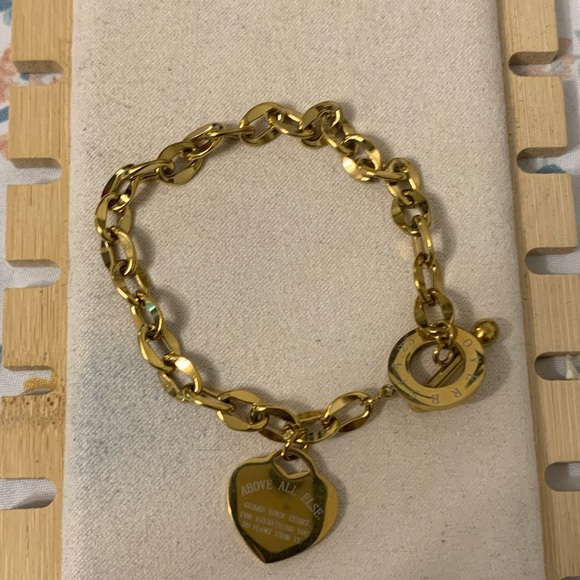 Gold Heart Charm Bracelet